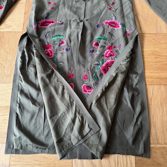 Sue Wong Size 6 Silk Kimono Jacket Olive Green Embroidered Floral Evening Coat - Picture 6 of 12